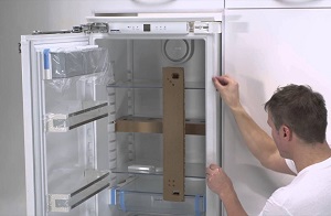 Установка встраиваемого холодильника в Оби